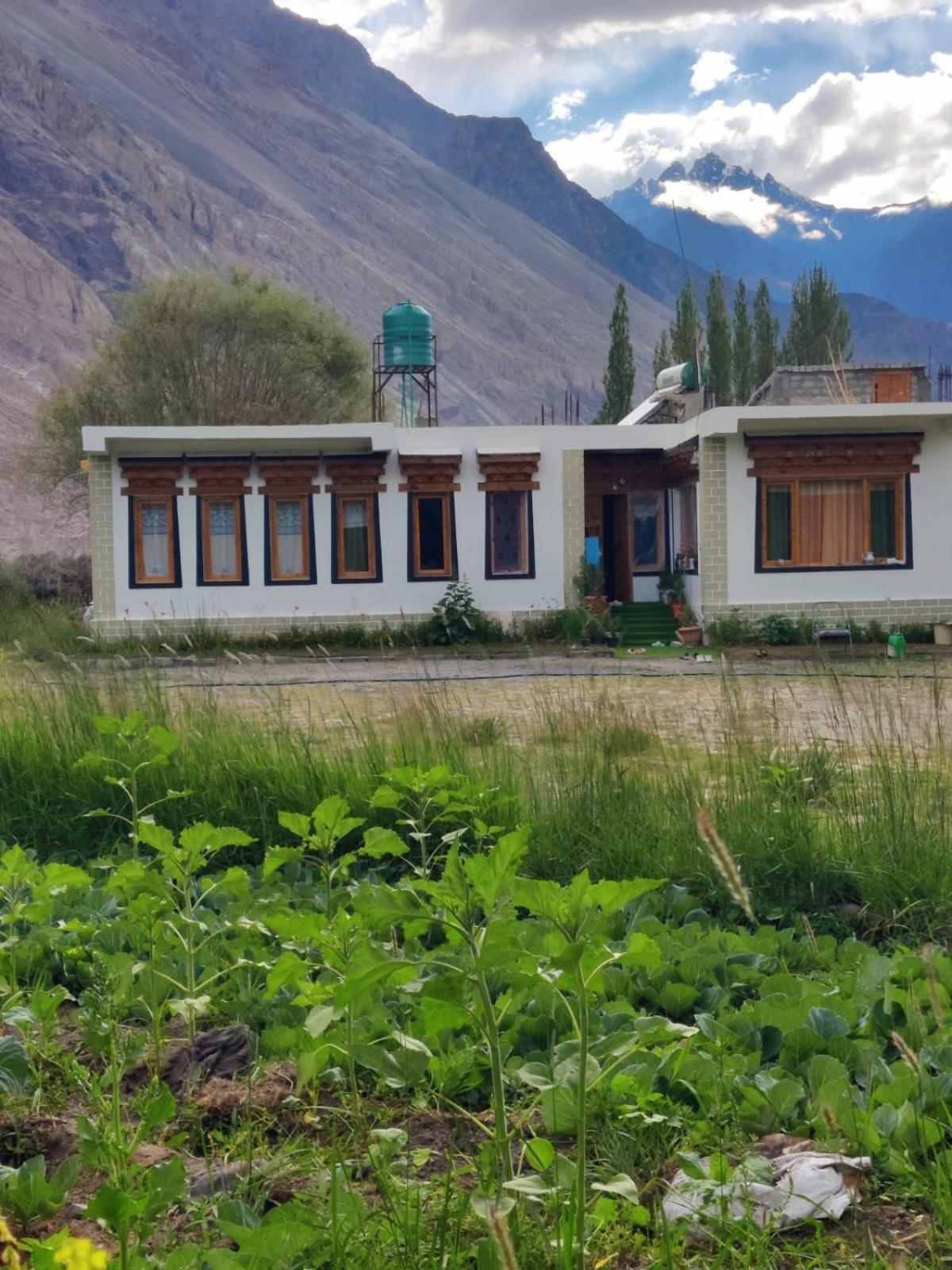 Nubra Holiday Deskit Extérieur photo
